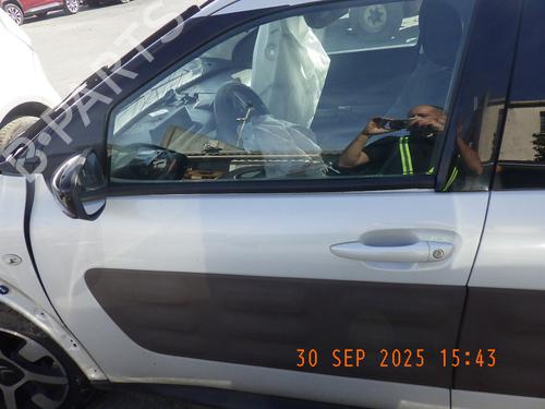 Used Left front door CITROËN C4 CACTUS 1.2 THP 110 (110 hp) 29300848