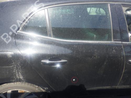 Used Rear right door window Rear right door window RENAULT MEGANE IV Hatchback (B9A/M/N_) 1.6 TCe 205 (B9MV) (205 hp) 33807776 33807776