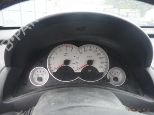 Używane Zestaw wskaźników / Licznik OPEL CORSA C (X01) 1.3 CDTI (F08, F68) (70 hp) 25759095