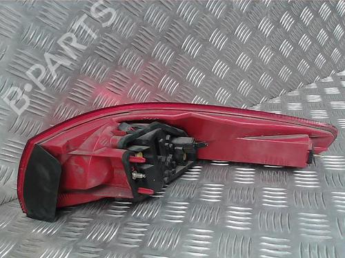 left-taillight-peugeot-607-9d-9u-2000-24286817 main image
