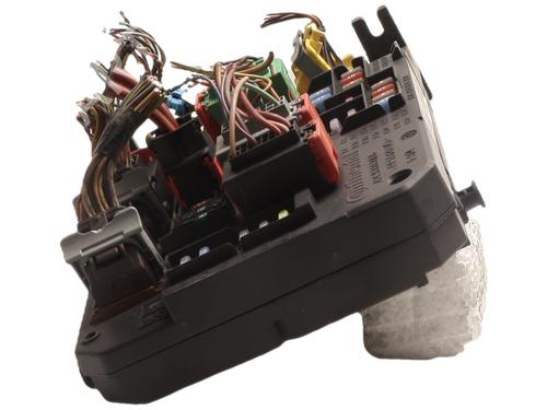 Fuse box CITROËN C4 II (NC_) 1.6 HDi 115 | BP39483112E1 - Image 3