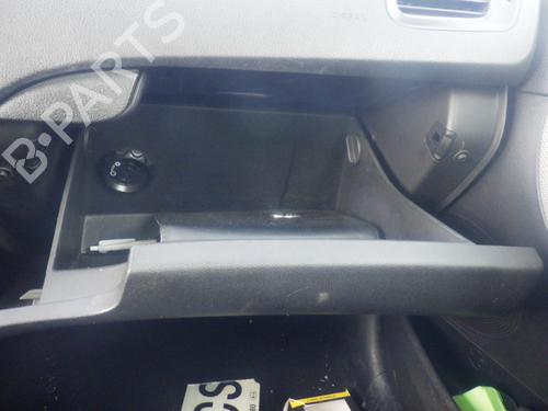 Used Glove box Glove box KIA PRO CEE'D (JD) 1.6 CRDi 128 (128 hp) 32494386 32494386
