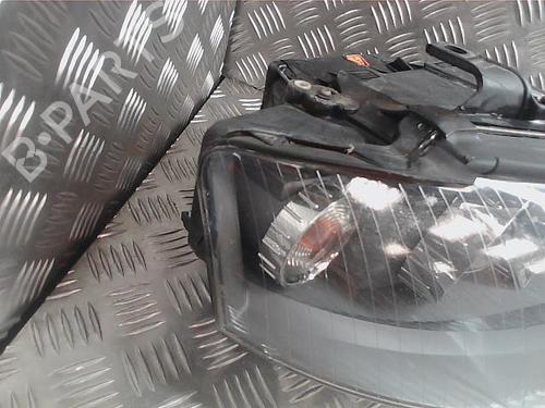 Used Right headlight Right headlight AUDI A4 B6 Avant (8E5) 2.5 TDI quattro (180 hp) 24285827 24285827