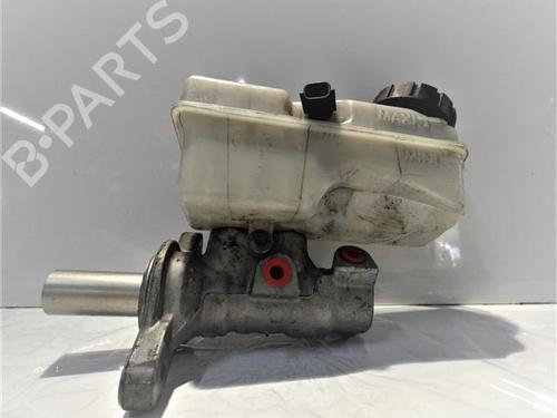 Used Brake master cylinder DACIA DOKKER Box Body/MPV 1.2 TCe 115 (FEM0) (114 hp) 24556115