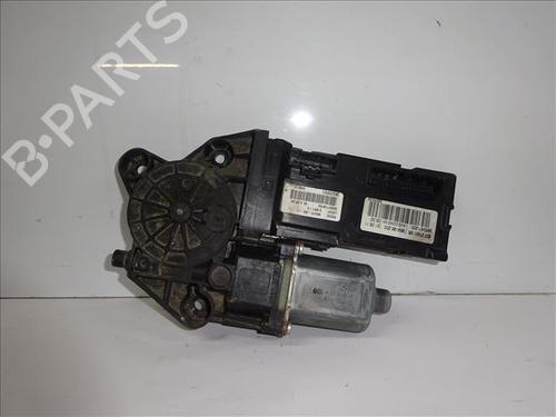 Rudehejsemekanisme ventre foran RENAULT GRAND SCÉNIC II (JM0/1_) 1.9 dCi (JM14) (131 hp) 24556971