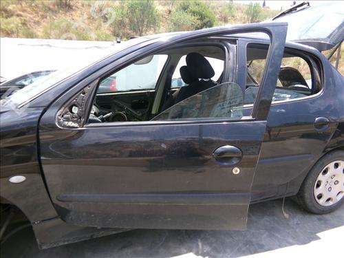 Used Left front door PEUGEOT 206 Hatchback (2A/C) 1.4 i (75 hp) 27444313
