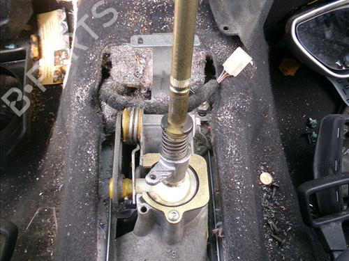 Used Gear lever VW POLO (9N_, 9A_) 1.4 16V (75 hp) 25937182