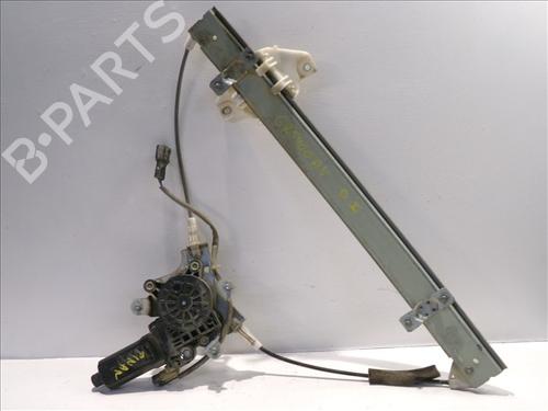 Rudehejsemekanisme ventre foran HYUNDAI ACCENT I (X-3) 1.5 i 12V (88 hp) 30437625