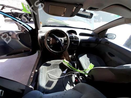 Left front fog light PEUGEOT 206 Hatchback (2A/C) 1.9 D | BP24556915C30