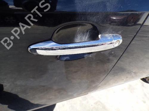 Used Front left exterior door handle KIA CARENS III MPV (UN) 2.0 CRDi 115 (115 hp) 24559802