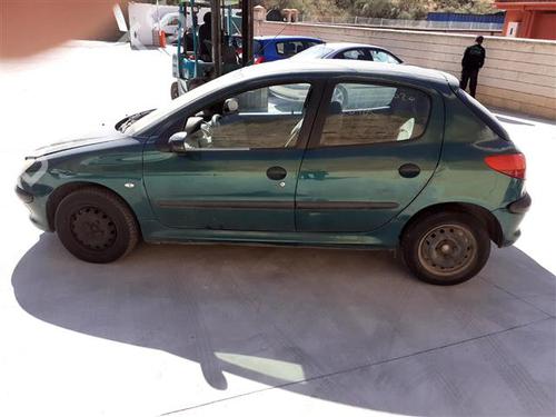 Left front fog light PEUGEOT 206 Hatchback (2A/C) 1.9 D | BP24556915C30