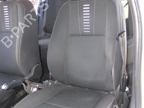 Sedile anteriore sinistro RENAULT MEGANE III Hatchback (BZ0/1_, B3_) 1.5 dCi (BZ09, BZ0D, BZ1W, BZ29, BZ14) (110 hp) 30966480