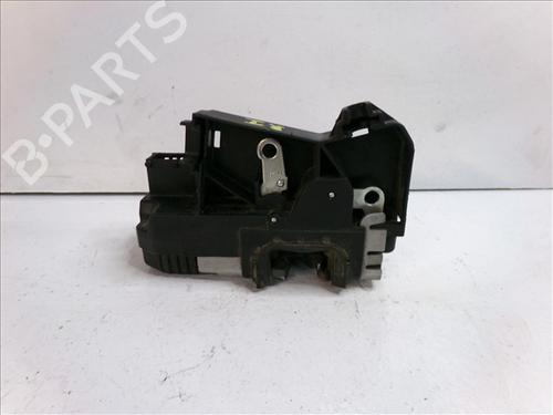Used Front left lock OPEL ZAFIRA A MPV (T98) 2.0 DTI 16V (F75) (101 hp) 24860169