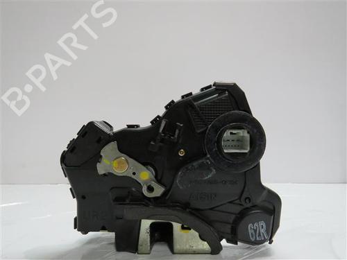 Used Front right lock TOYOTA COROLLA (_E12_) 2.0 D-4D (CDE120R, CDE120L_) (116 hp) 24556655