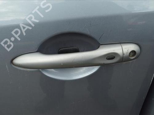 Used Front left exterior door handle RENAULT GRAND SCÉNIC II (JM0/1_) 1.5 dCi (JM1E) (106 hp) 24562217