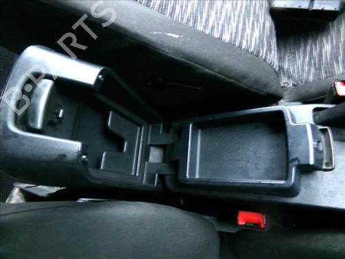 Armrest / Center console KIA CEE'D Hatchback (ED) 2.0 CRDi 140 | BP26204680I20 