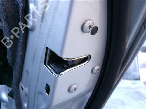 Høyre bak lås BMW 3 (E46) 320 d (150 hp) 26204296
