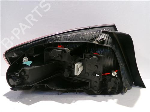 Right taillight PEUGEOT 407 (6D_) 2.0 HDi 135 (6DRHRH, 6DRHRE, 6DRHRG, 6DRHRJ) | BP30006720C35
