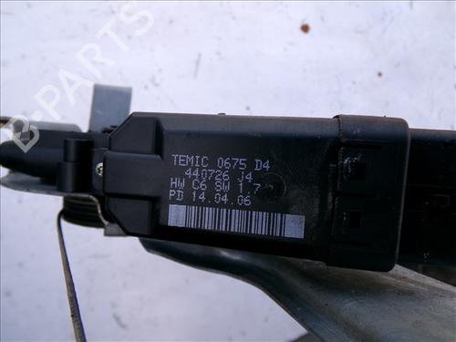 Front right window mechanism RENAULT SCÉNIC II (JM0/1_) 1.9 dCi (JM0G, JM12, JM1G, JM2C) | BP26204879C23 
