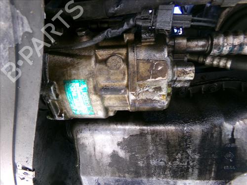 Compressore A/C VW BORA I (1J2) 1.9 TDI (110 hp) 29944142