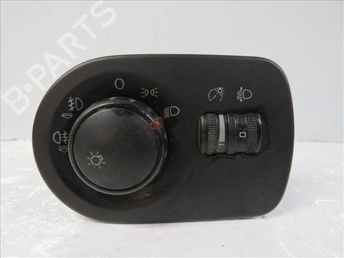 Used Headlight switch SEAT LEON (1P1) 1.4 16V (86 hp) 24557264