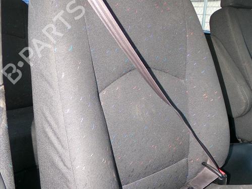 Used Front right seatbelt HYUNDAI H-1 / STAREX Bus (A1) 2.5 TCi (99 hp) 28529907