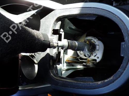 Used Gear lever SEAT ALTEA (5P1) 1.6 TDI (105 hp) 24559289