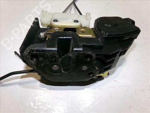 Used Front right lock HYUNDAI ELANTRA III Saloon (XD) 2.0 CRDi (113 hp) 28350475
