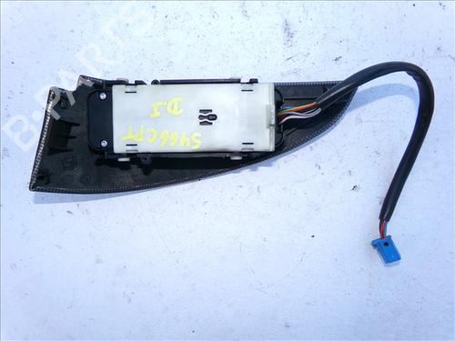 Przełącznik szyby przedniej lewej MERCEDES-BENZ C-CLASS (W203) C 200 CDI (203.004) | BP30796488I27