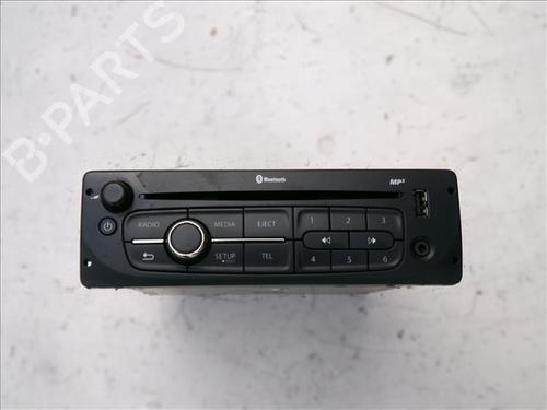 Used Radio RENAULT MASTER III Van (FV) 2.3 dCi 125 RWD (FV0C, FV0D, FV0H, FV0J, FV0A, FV0K) (125 hp) 25596601