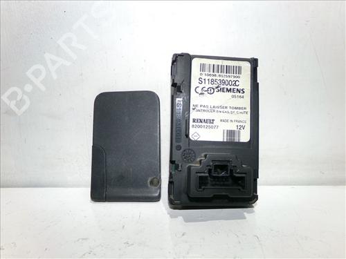 Used Card reader RENAULT GRAND SCÉNIC II (JM0/1_) 1.9 dCi (JM0G, JM12, JM1G, JM2C) (120 hp) 28109945