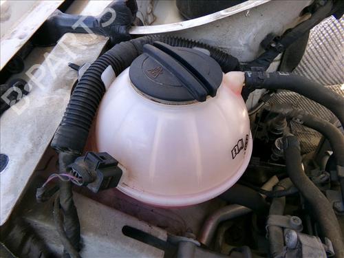 Used Expansion tank VW TIGUAN (5N_) 2.0 TDI (140 hp) 29944034