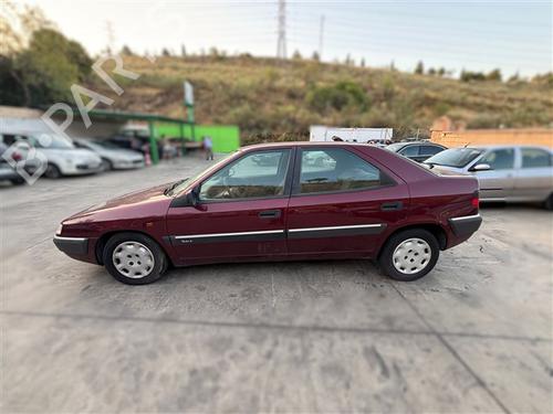 Left headlight CITROËN XANTIA (X1_, X2_) 2.0 HDI 90 | BP28314021C28 