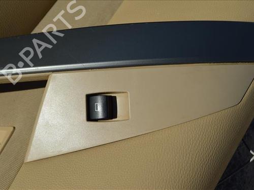 Interrupteur de vitre arrière gauche BMW 5 (E34) 525 td (115 hp) 24559962