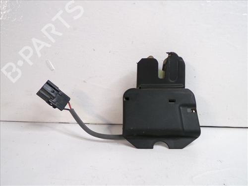 Used Tailgate lock NISSAN PRIMERA (P11) 1.8 16V (114 hp) 26306865