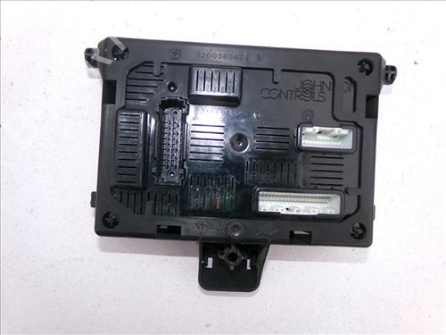 Module électronique RENAULT CLIO III (BR0/1, CR0/1) 1.2 16V (BR02, BR0J, BR11, CR02, CR0J, CR11) (75 hp) 30908385