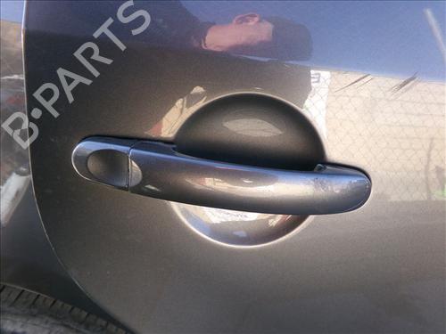 Maniglia esterna posteriore destra VW TOURAN (1T3) 1.6 TDI (105 hp) 28070151