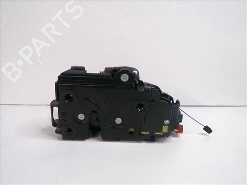Vergrendeling links voor VW GOLF VI Variant (AJ5) 1.6 TDI (90 hp) 25897531