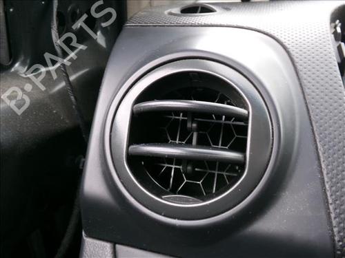Used Air vent CHEVROLET AVEO / KALOS Hatchback (T250, T255) 1.2 (84 hp) 26204375
