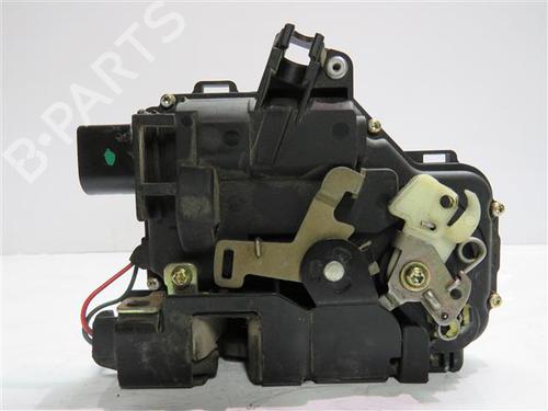 Front right lock VW BORA I (1J2) 1.9 SDI | BP24556381C97 