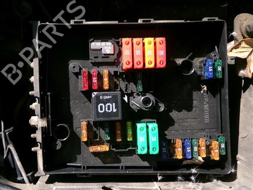 Zekeringkast VW TOURAN (1T1, 1T2) 2.0 TDI (140 hp) 24564907