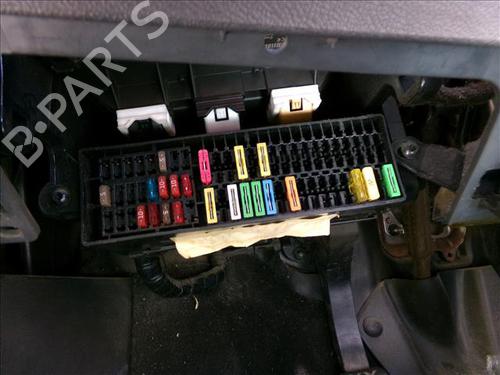 Used Fuse box SEAT ALTEA (5P1) 1.6 TDI (105 hp) 24568207