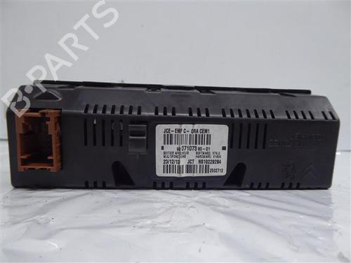 Used Display monitor CITROËN DS3 Convertible 1.6 HDi 90 (92 hp) 24556230