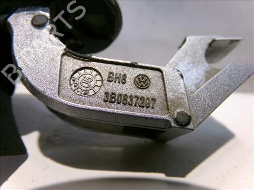 Rear left exterior door handle VW GOLF PLUS V (5M1, 521) 1.4 16V | BP24564478C130 