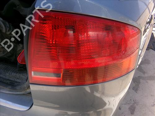 Used Right taillight AUDI A4 B7 (8EC) 2.0 TDI (140 hp) 27888970