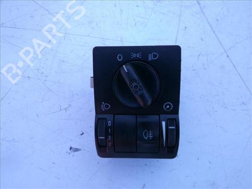 Used Headlight switch OPEL CORSA C (X01) 1.7 CDTI (F08, F68) (100 hp) 24859349