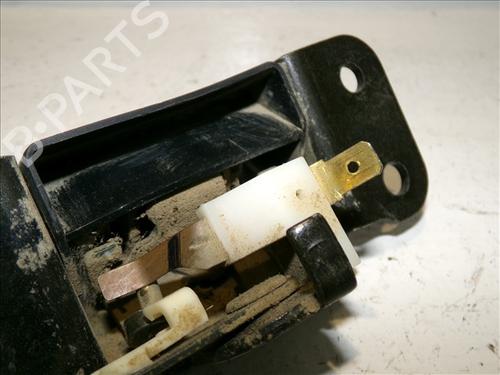 Tailgate lock HYUNDAI ACCENT II (LC) 1.5 CRDi | BP25348449C101