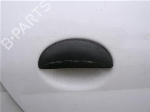 Klamka zewnętrzna drzwi tylnych prawych PEUGEOT 206 Hatchback (2A/C) 1.4 HDi eco 70 | BP26204648C130 