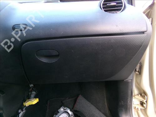 Hanskerom SEAT ALTEA (5P1) 1.6 TDI (105 hp) 24858224