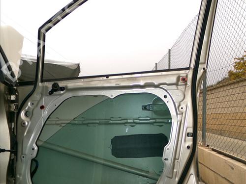 Dør høyre foran KIA CARENS III MPV (UN) 2.0 CRDi 140 | BP30437743C3 